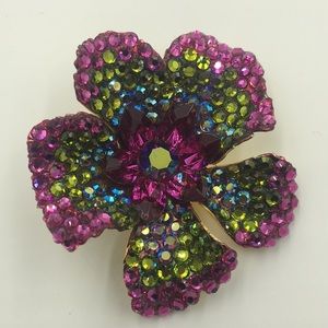 Signed 'Tiara Misu' fabulous crystal brooch